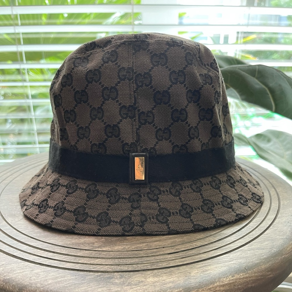 Authentic GG Gucci Bucket Hat EUC Size L